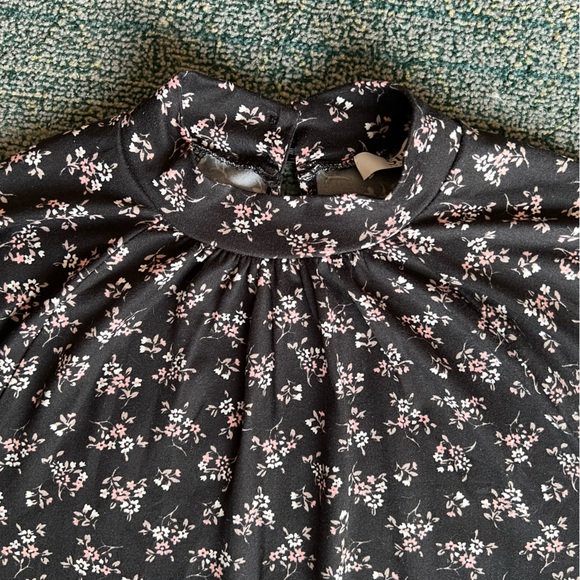 ✨3/15$ Long sleeve mock neck Suzy shier - Picture 3 of 7